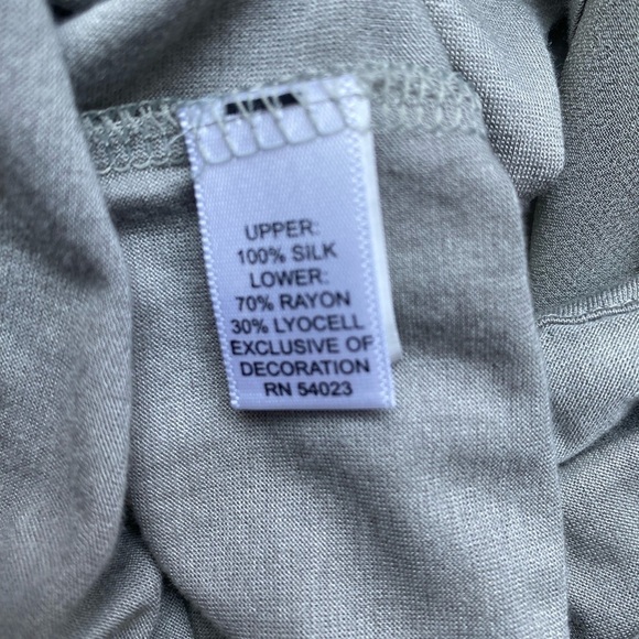 Banana Republic Grey Silk Blend Dress Size XL - Slip style - Picture 8 of 11